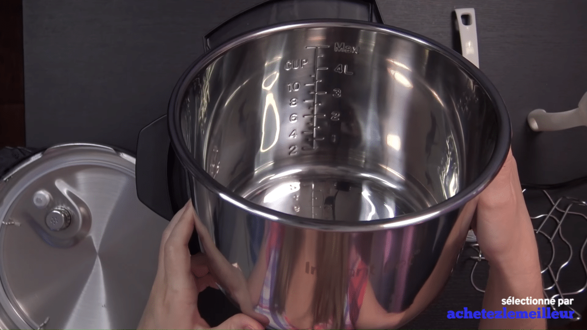 Instant-Pot-Lux-6-in-1-6-Qt-Image-4