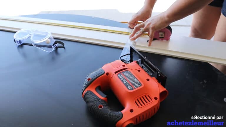 Black+Decker BDEJS300C - Scie sauteuse