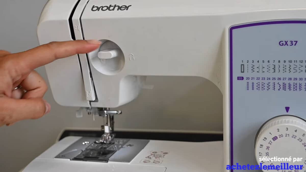 Machine à coudre -Brother GX37
