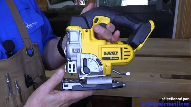Dewalt DCS331B - Scie sauteuse