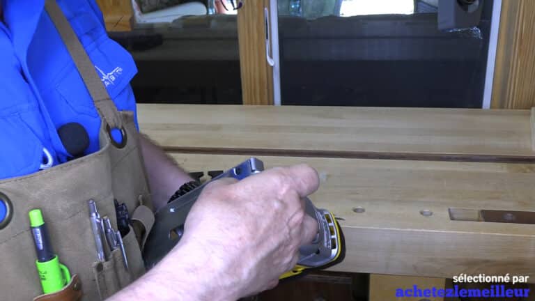 Dewalt DCS331B - Scie sauteuse