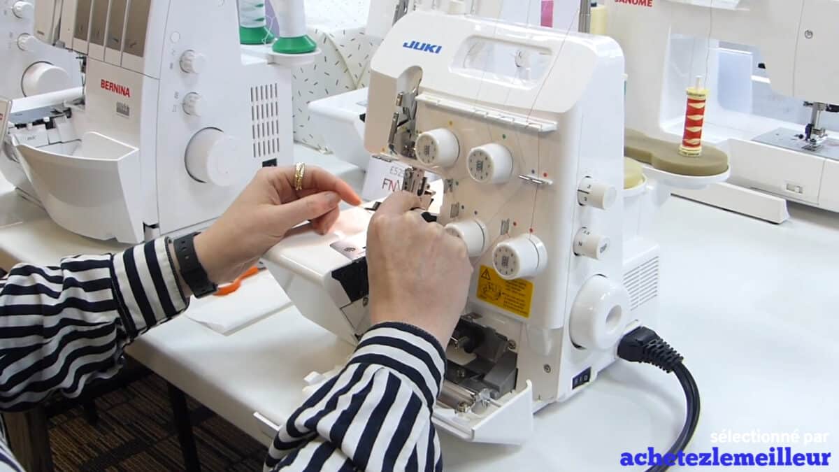 Juki MO645DE
