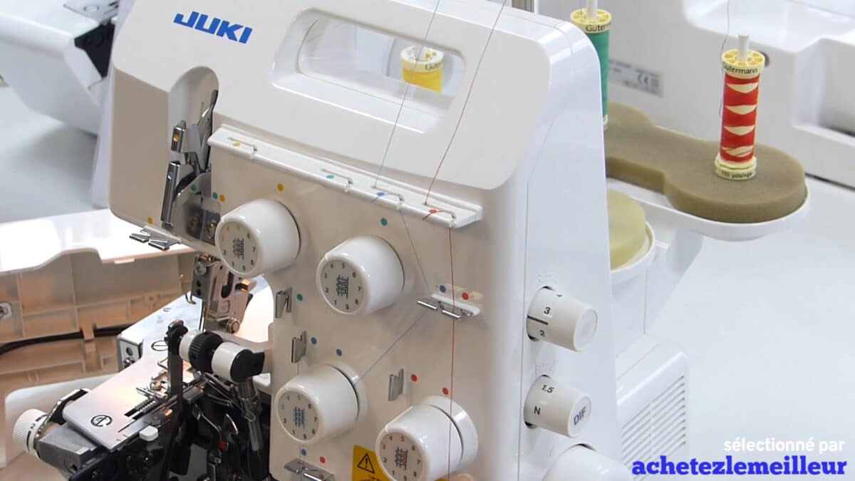 Machine à coudre Juki MO645DE