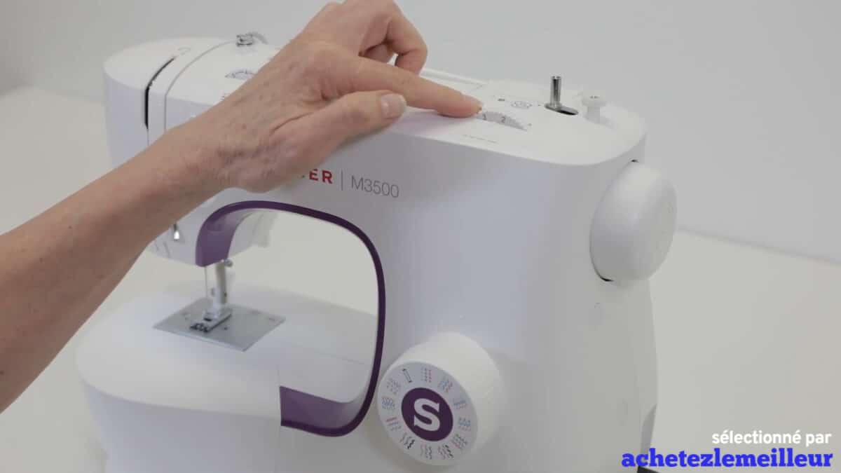 Machine à coudre Singer M3500