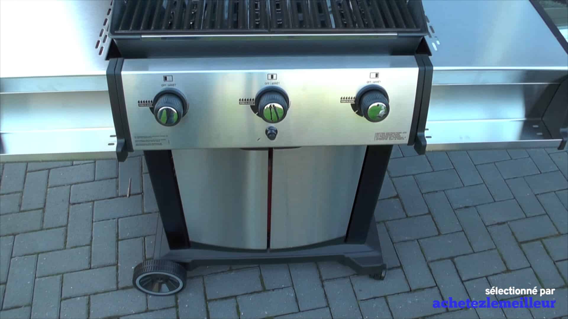 Broil-King-Signet-320-Image-4
