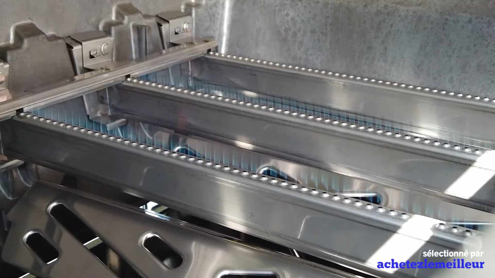 Weber-Genesis-E-325S-Image-5