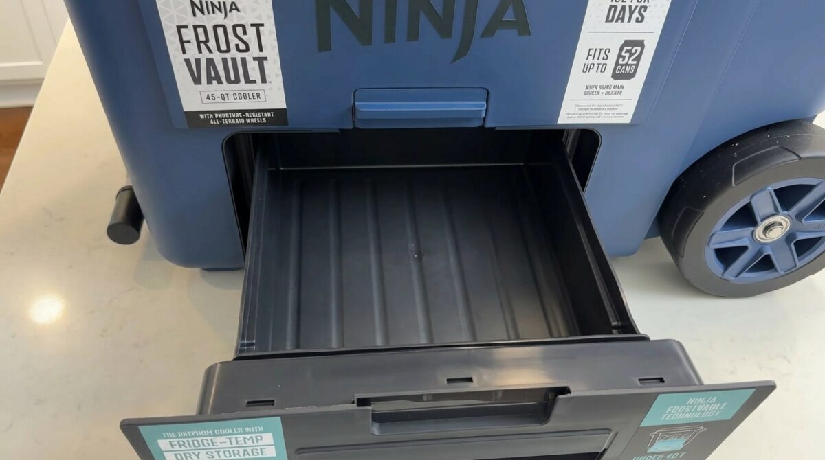 glacière Ninja FrostVault 45qt avec roues - test achetezlemeilleur