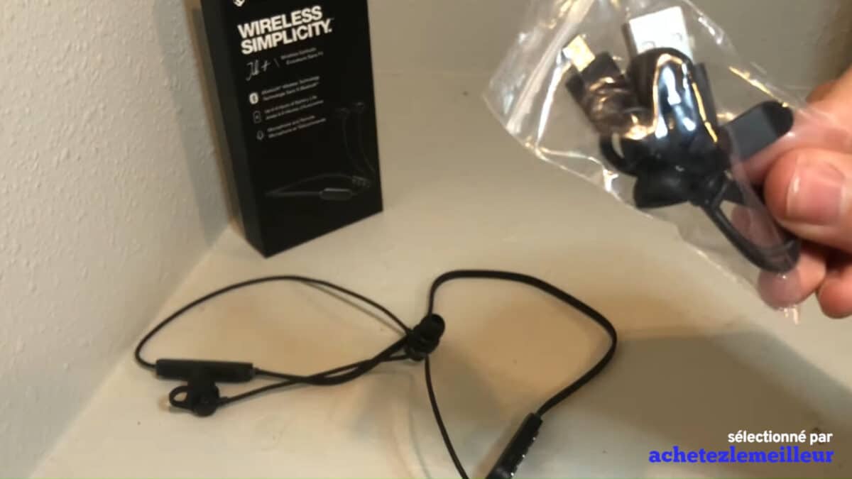 Skullcandy-Jib-Plus-Image-1