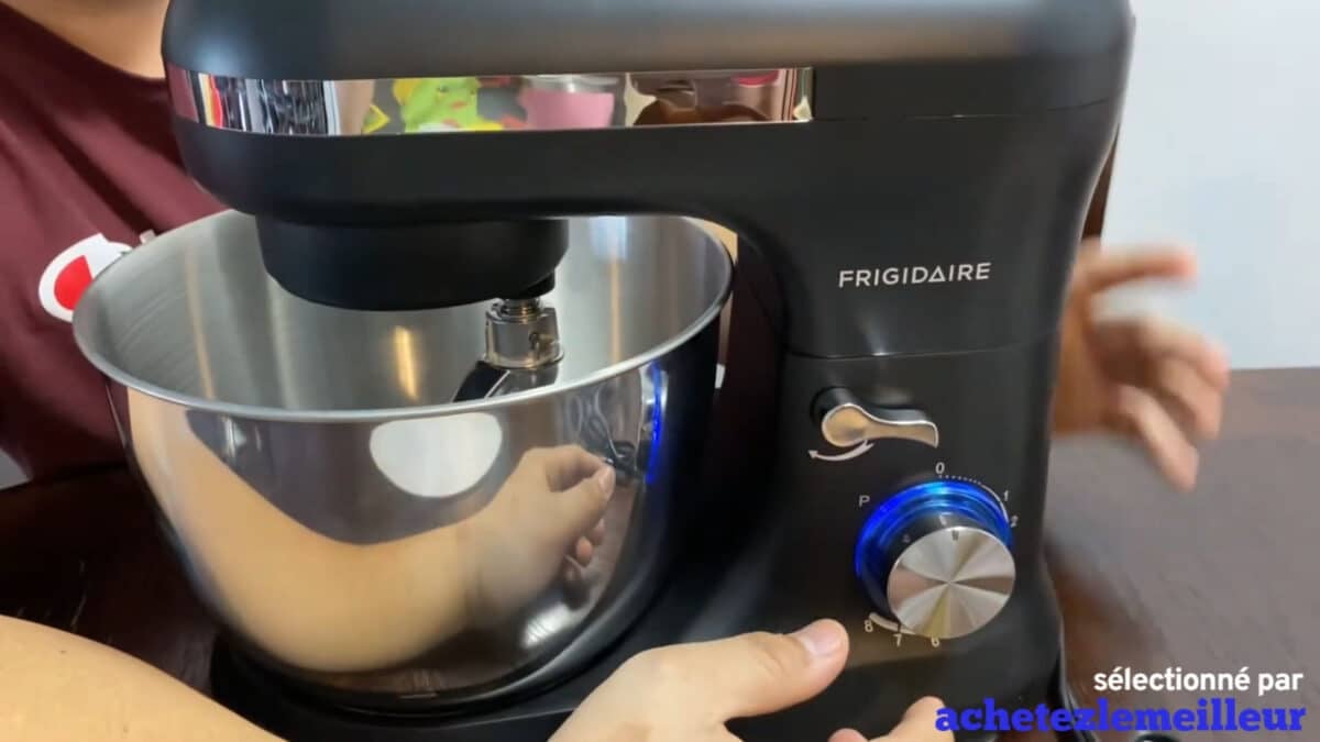 Batteur Frigidaire ESTM020