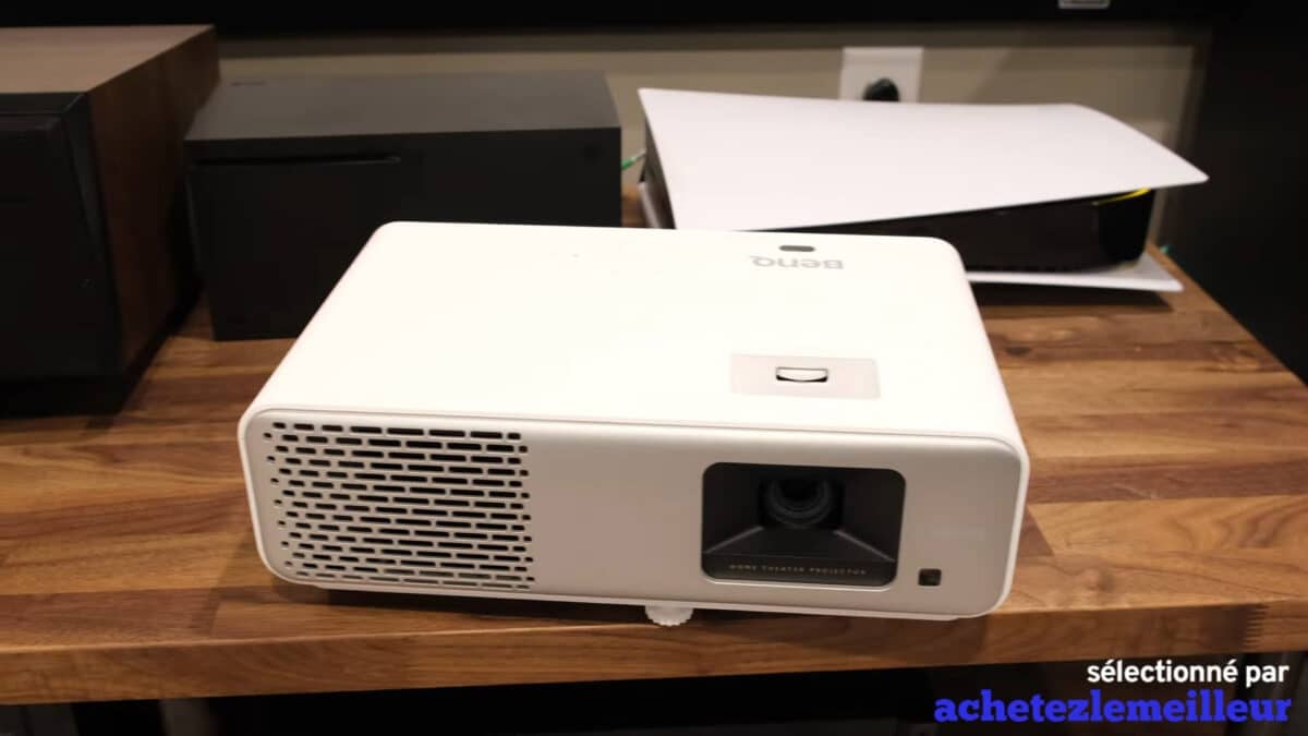 BenQ HT2060