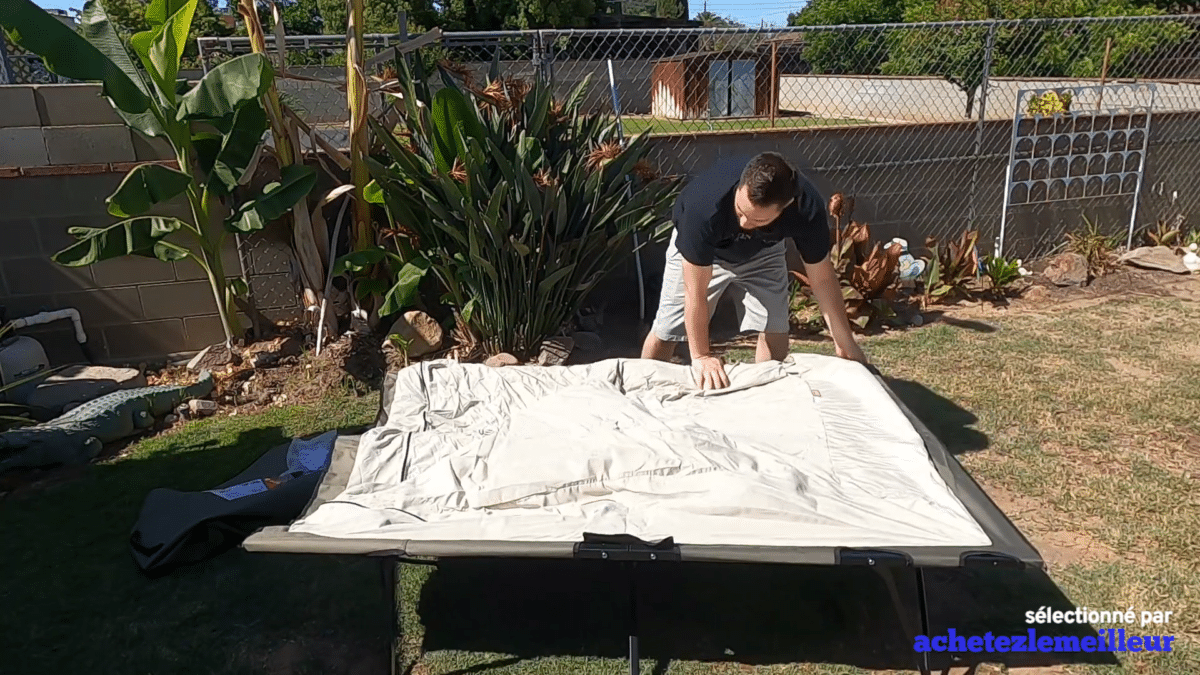 Coleman-Airbed-Cot-Image-3
