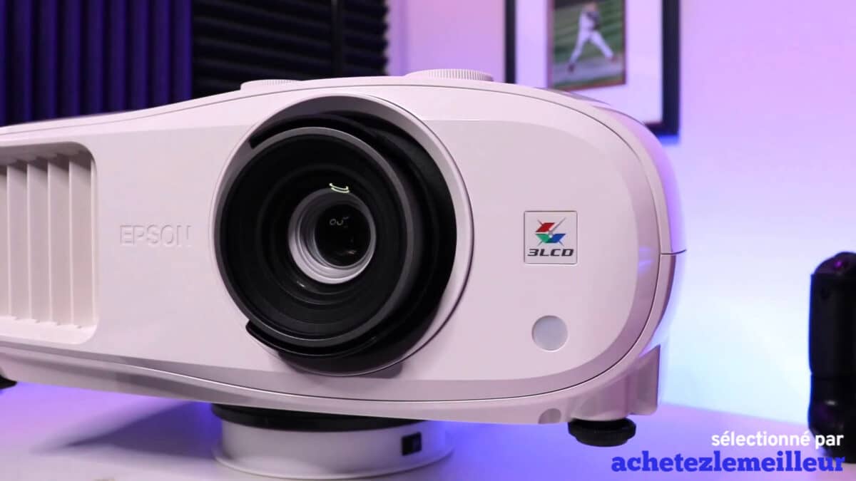 Epson - Home Cinema 3200