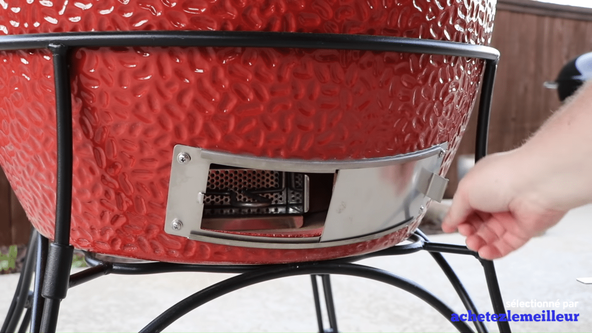 Kamado-Joe-Big-Joe-II-BJ24RHC-Demo-3