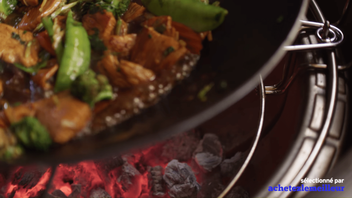 Kamado-Joe-Classic-II-KJ23RHC-Demo-4