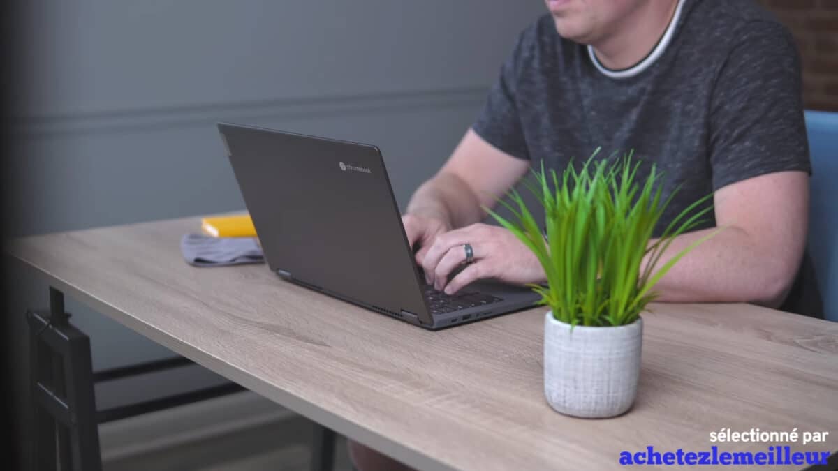 Lenovo Chromebook Flex 5 - 1