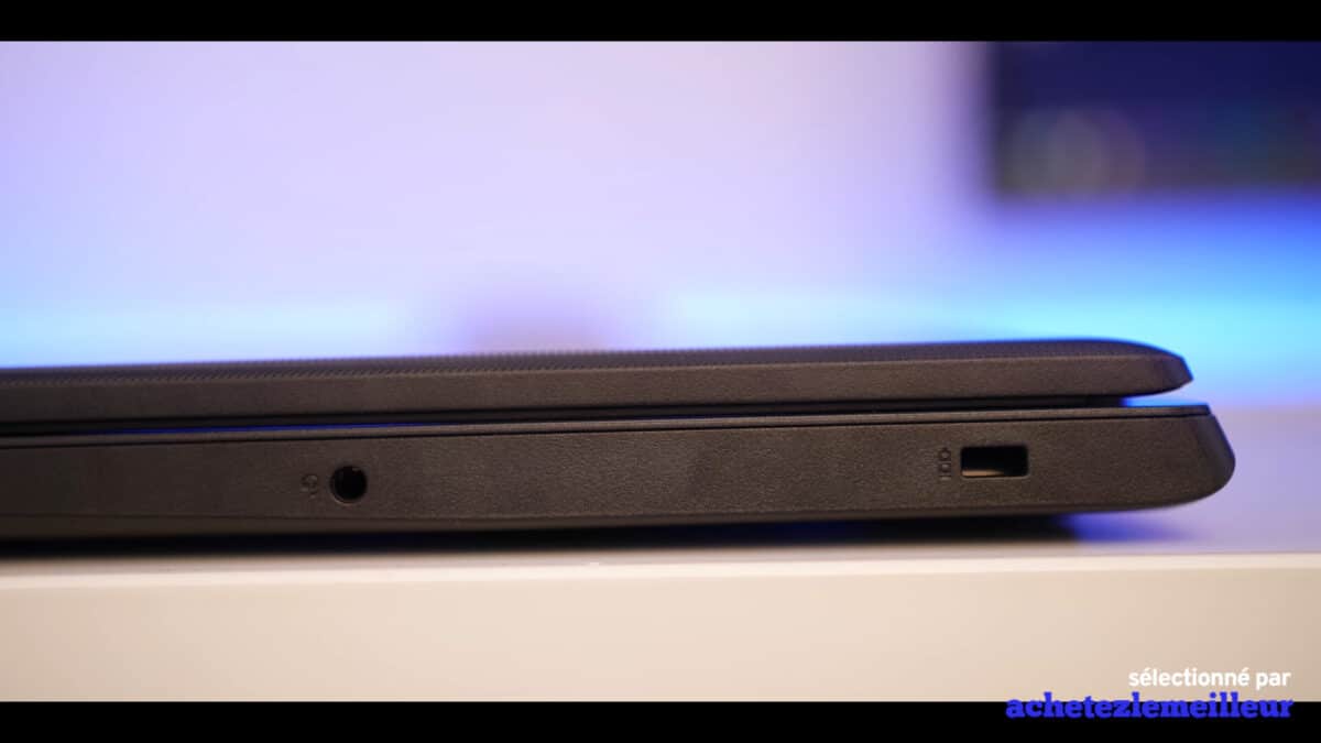 Lenovo-Chromebook-S330-Image-3