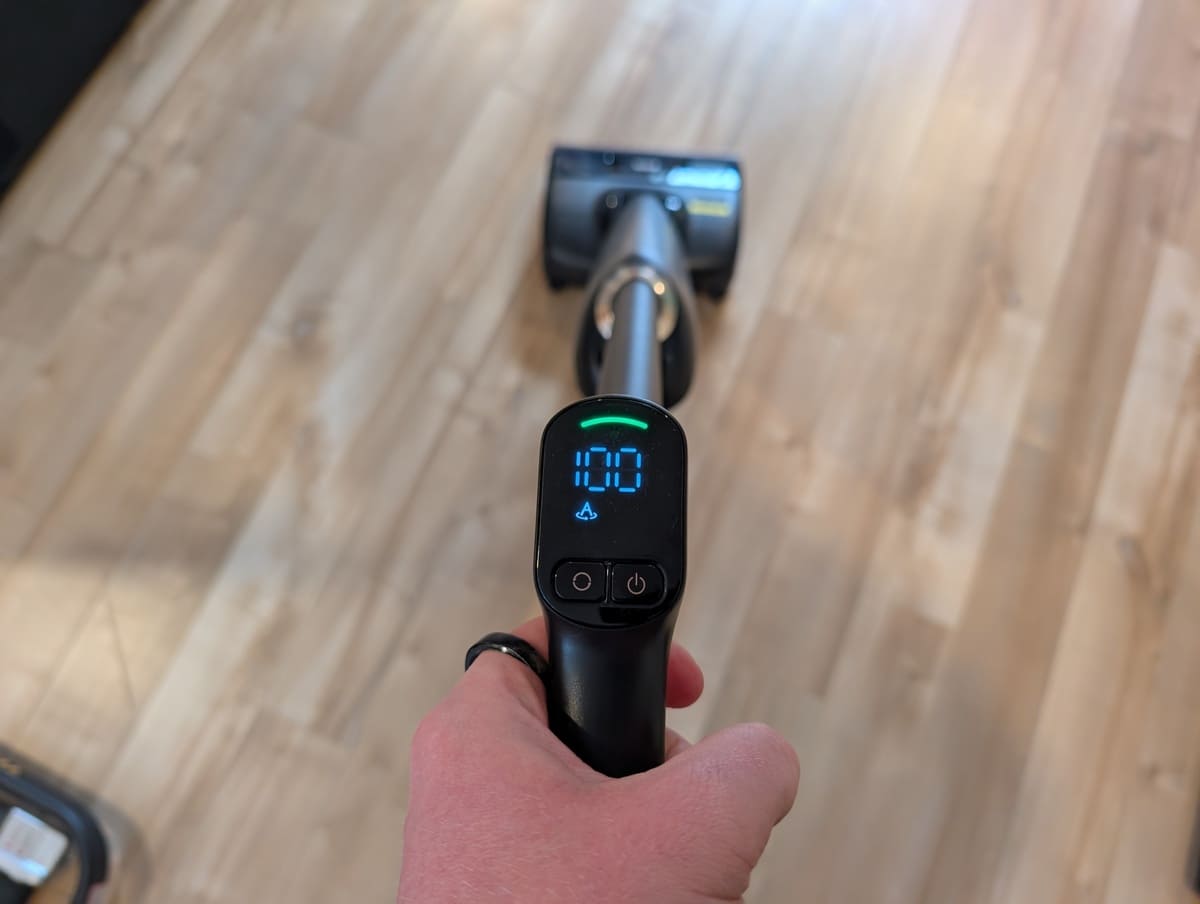 aspirateur laveur Mova M10 - test achetezlemeilleur