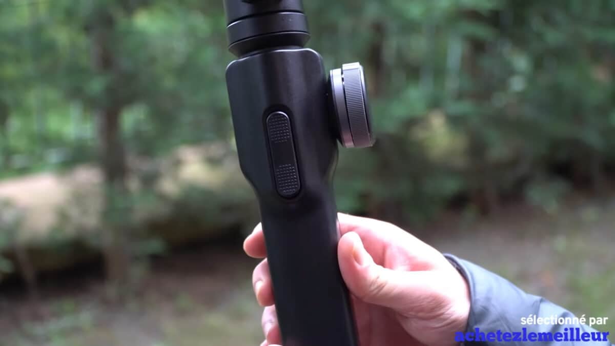 Zhiyun Smooth-4