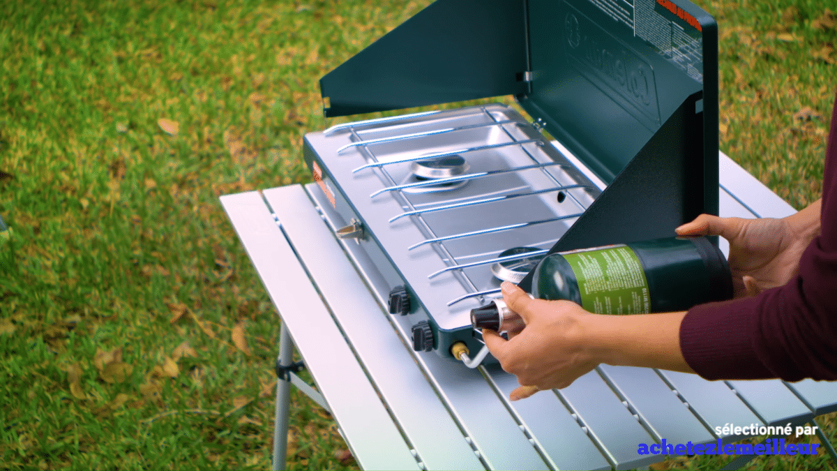Coleman-Classic-Propane-Stove-Image-3
