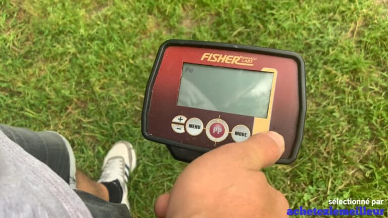 Fisher F22 - détecteur de métaux