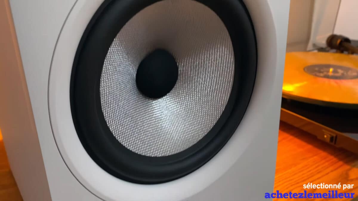 Bowers Wilkins 606 S2