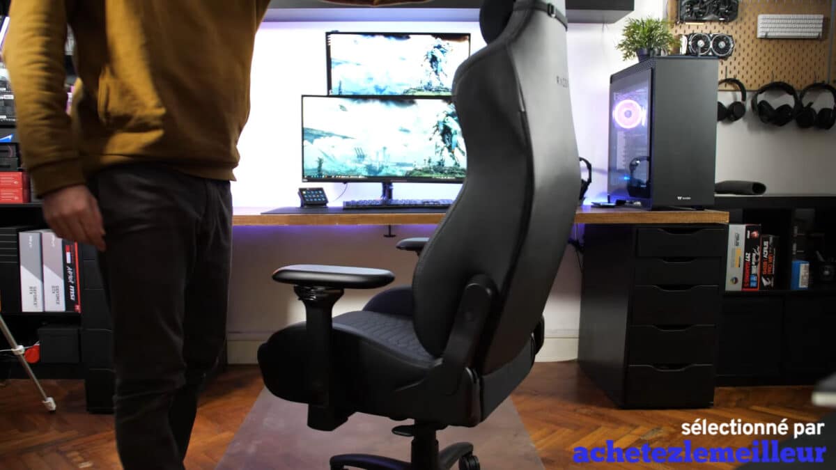 Razer Iskur-XL