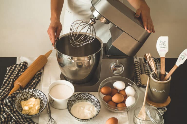 Robot culinaire ou batteur sur socle