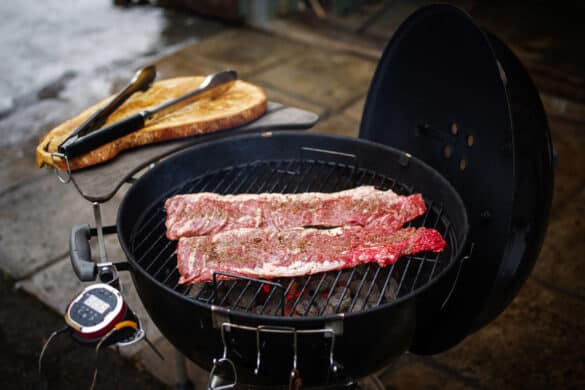 Comment faire un bon barbecue au charbon de bois : 9 conseils pour