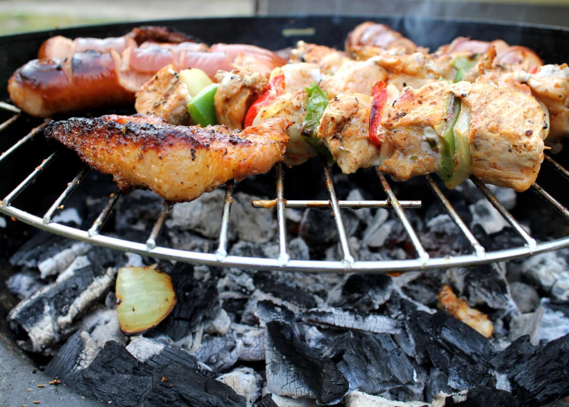 éteindre un barbecue au charbon