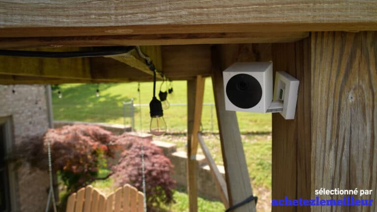 Wyze Cam Outdoor V2 avec panneau solaire