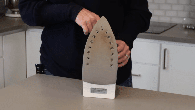 vinaigre pour nettoyer fer à repasser