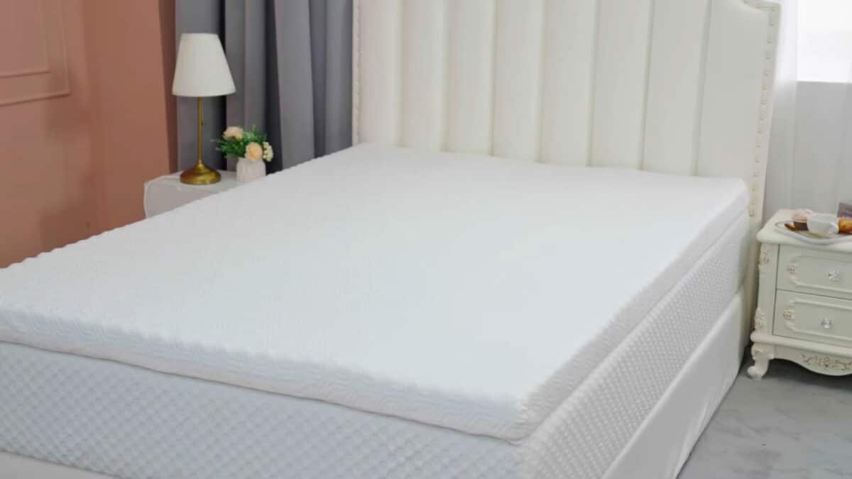 Surmatelas blanc
