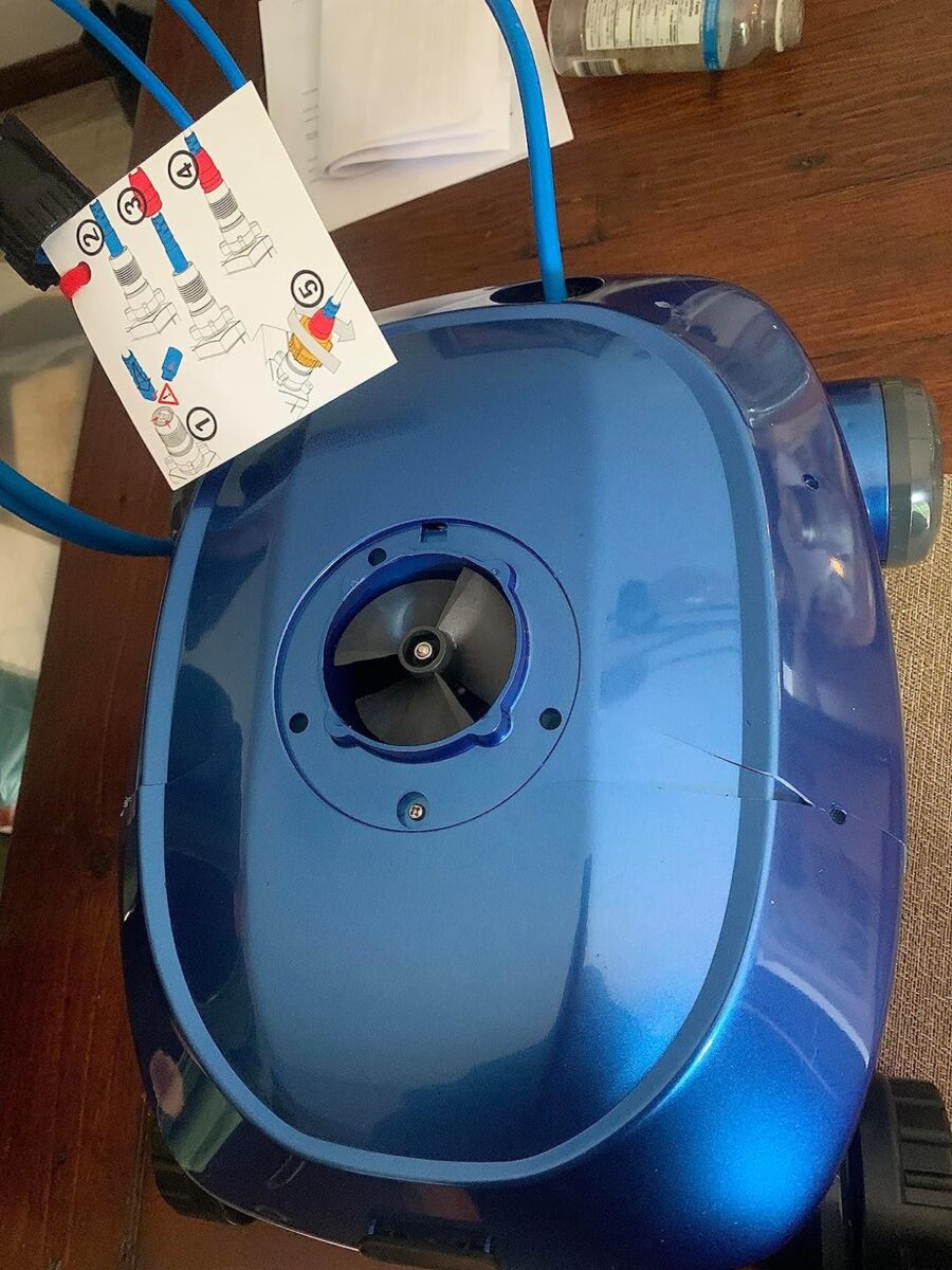 robot nettoyeur piscine