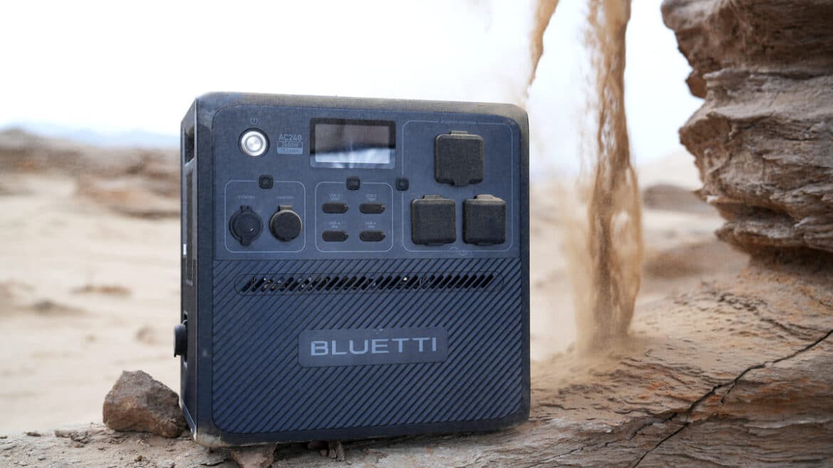 BLUETTI AC240