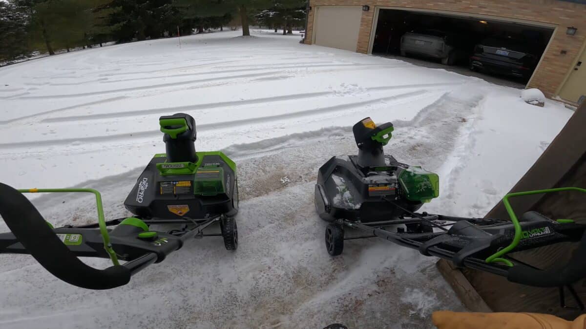 Greenworks Pro 2601302 Souffleuse à neige sans fil - test achetezlemeilleur
