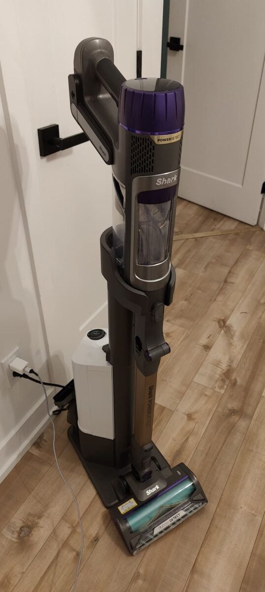 Aspirateur Shark PowerDetect Clean and Empty - test achetezlemeilleur 