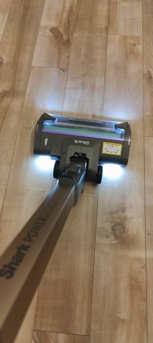 Aspirateur Shark PowerDetect Clean and Empty - test achetezlemeilleur 